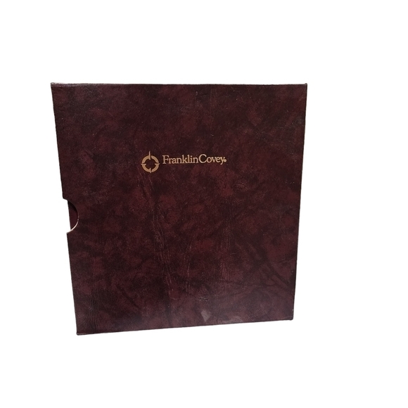 2005 Franklin Covey storage 3 ring Binder and cover - Picture 9 of 10